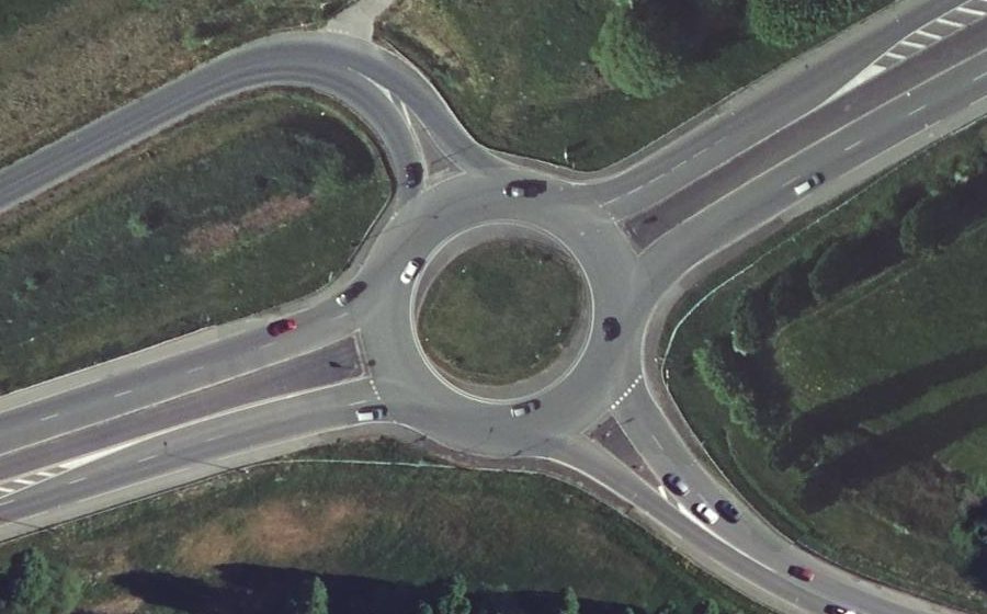 Vue aérienne du Rond-point anonyme n°217520770