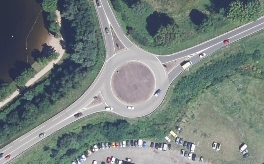 Vue aérienne du Rond-point anonyme n°21894505