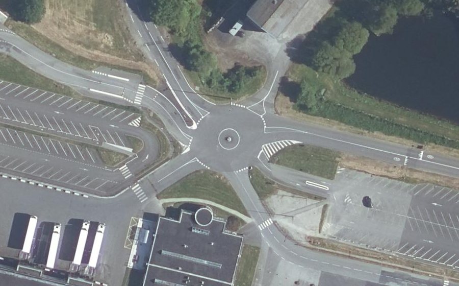 Vue aérienne du Rond-point anonyme n°220209067