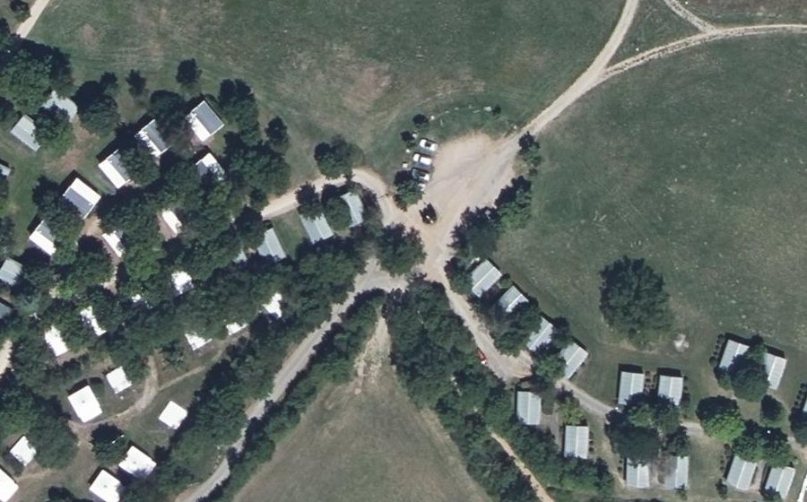 Vue aérienne du Rond-point anonyme n°220699021