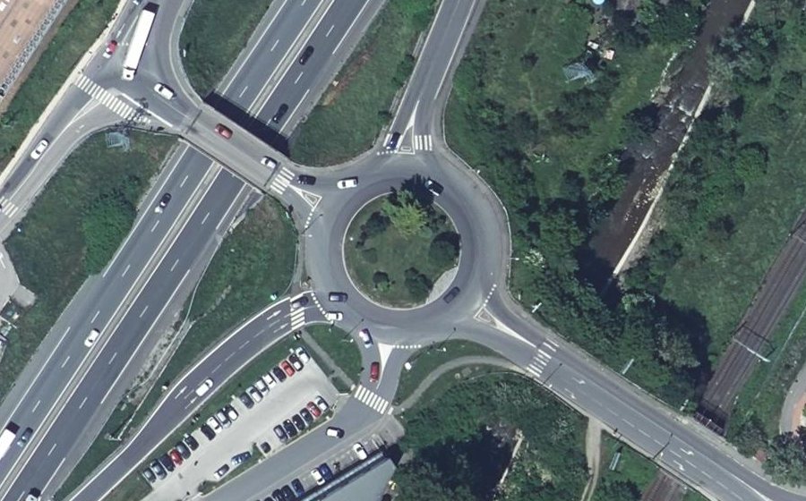 Vue aérienne du Rond-point anonyme n°22139102