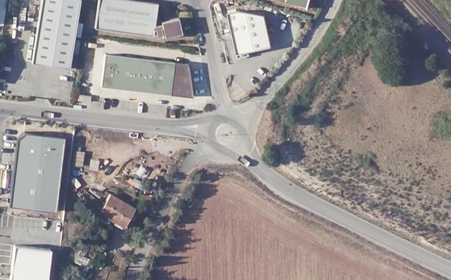 Vue aérienne du Rond-point anonyme n°222009391