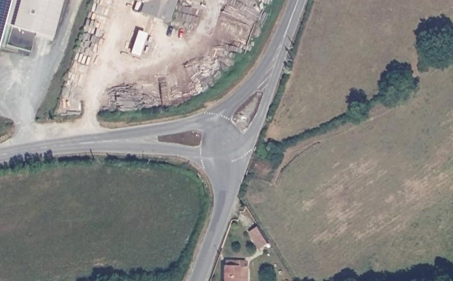 Vue aérienne du Rond-point anonyme n°222009399