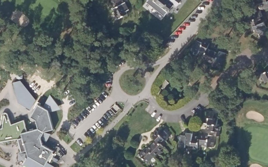 Vue aérienne du Rond-point anonyme n°222711982