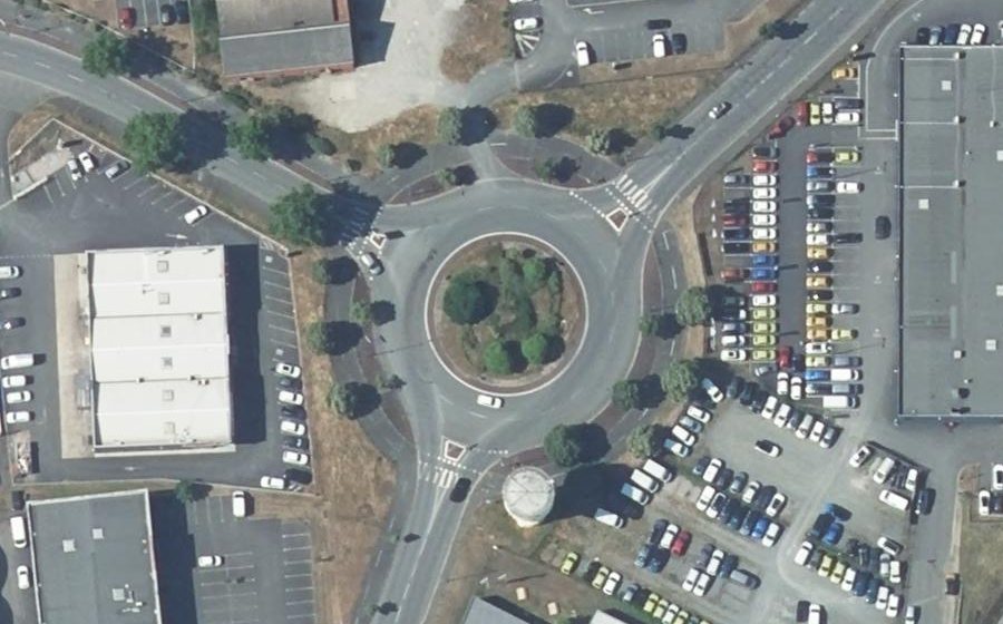 Vue aérienne du Rond-point anonyme n°22292795
