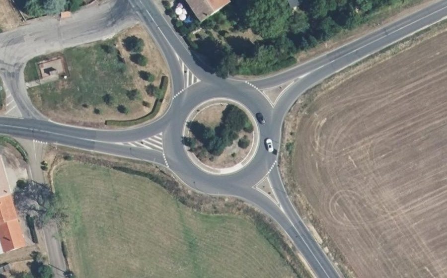 Vue aérienne du Rond-point anonyme n°22330997