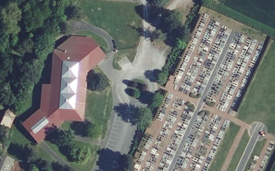 Vue aérienne du Rond-point anonyme n°223502218