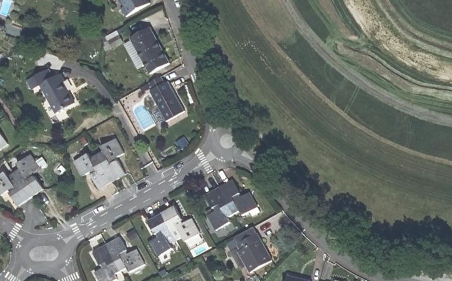 Vue aérienne du Rond-point anonyme n°223530024