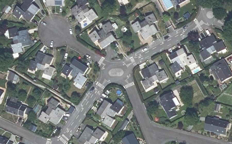Vue aérienne du Rond-point anonyme n°223530026