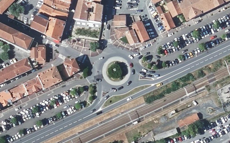 Vue aérienne du Rond-point anonyme n°22374922