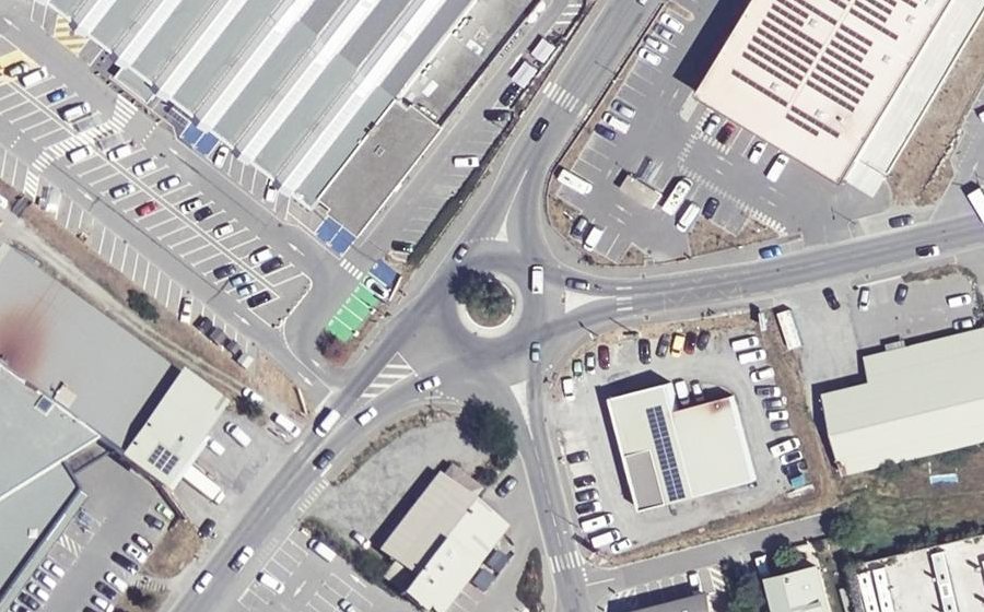 Vue aérienne du Rond-point anonyme n°223860015