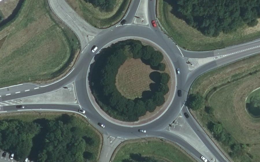 Vue aérienne du Rond-point anonyme n°22516320