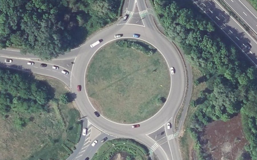 Vue aérienne du Rond-point anonyme n°22560966
