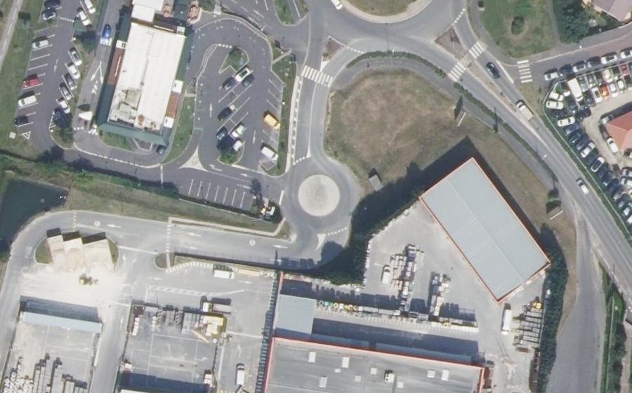 Vue aérienne du Rond-point anonyme n°22566441