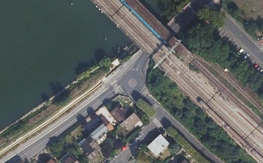 Vue aérienne du Rond-point anonyme n°22650068