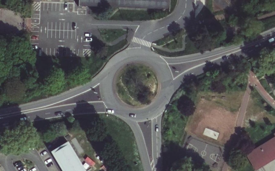 Vue aérienne du Rond-point anonyme n°22662393