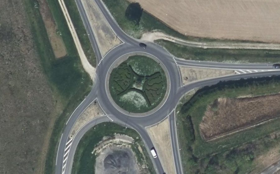 Vue aérienne du Rond-point anonyme n°22674006