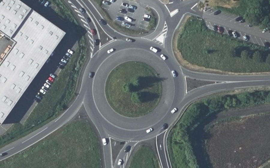 Vue aérienne du Rond-point anonyme n°22736211