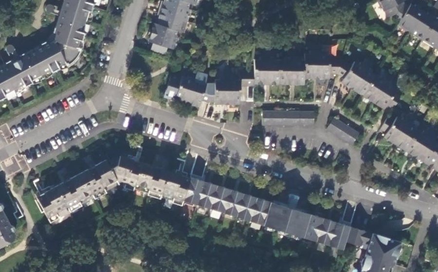 Vue aérienne du Rond-point anonyme n°22820633