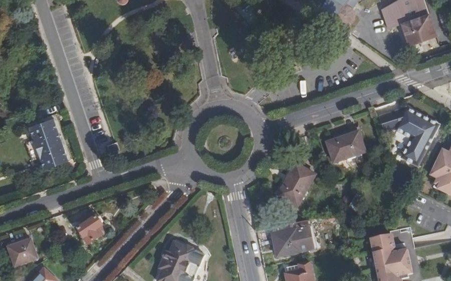 Vue aérienne du Rond-Point du Puits Artésien