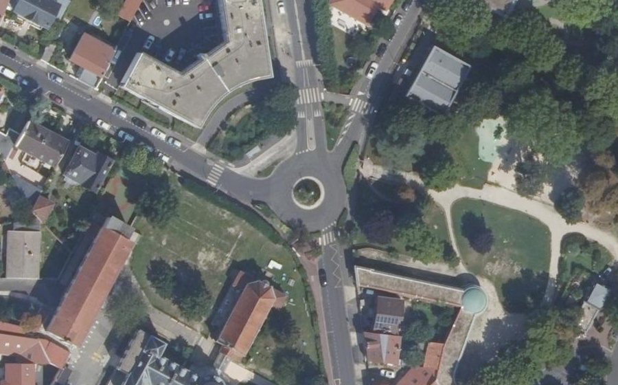 Vue aérienne du Place Colonel Arnaud Beltrame