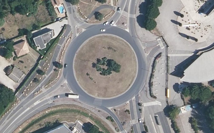 Vue aérienne du Rond-Point Jean-François Champollion