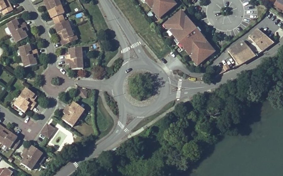 Vue aérienne du Rond-point anonyme n°22900906