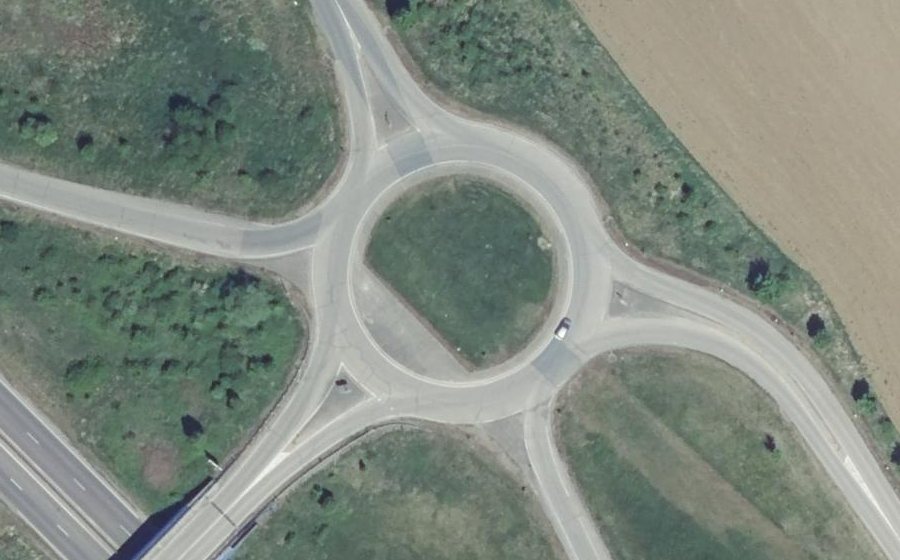 Vue aérienne du Rond-point anonyme n°22925251