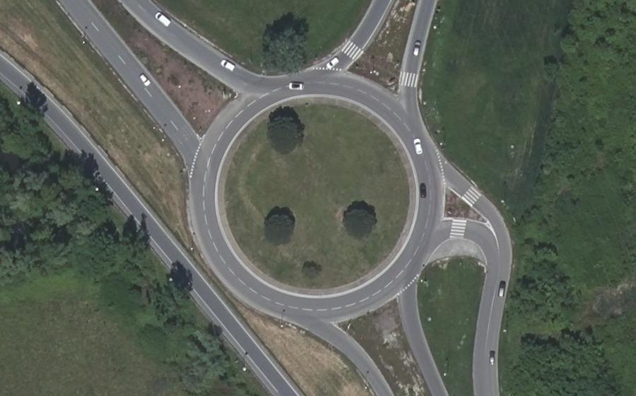 Vue aérienne du Rond-point anonyme n°22937585