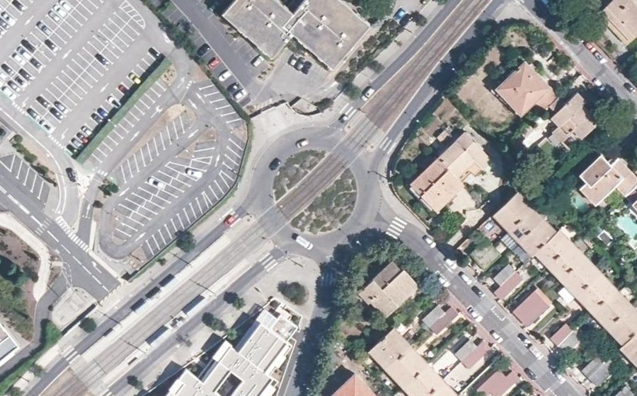 Vue aérienne du Rond-Point de Guernica