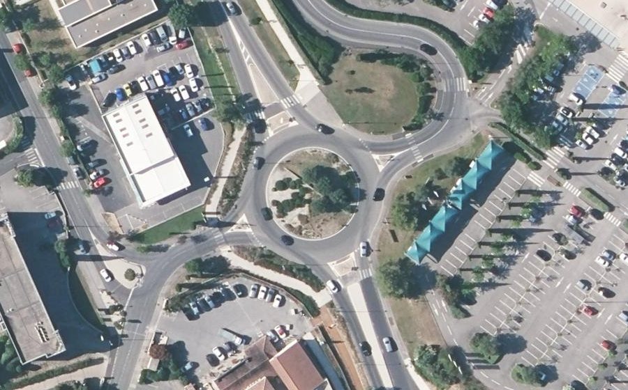 Vue aérienne du Rond-Point du Lauzard