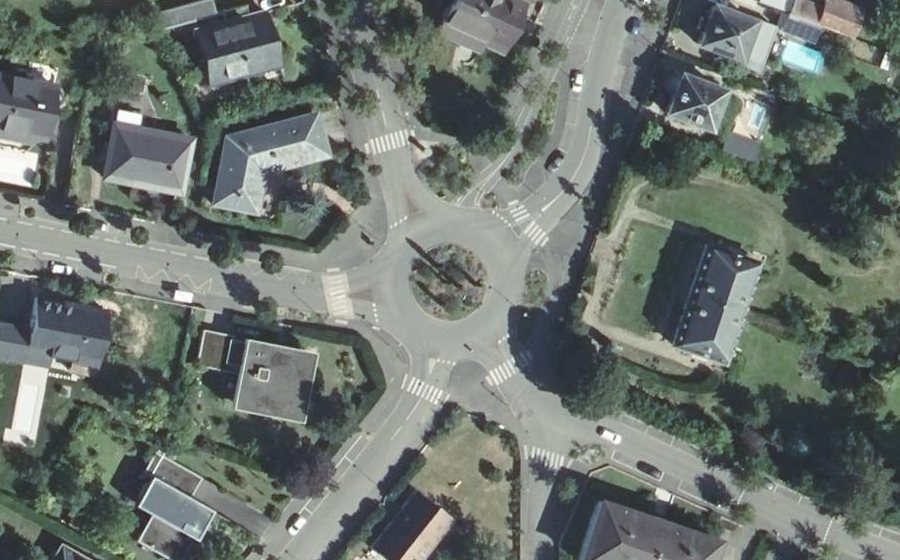 Vue aérienne du Rond-point anonyme n°23004373