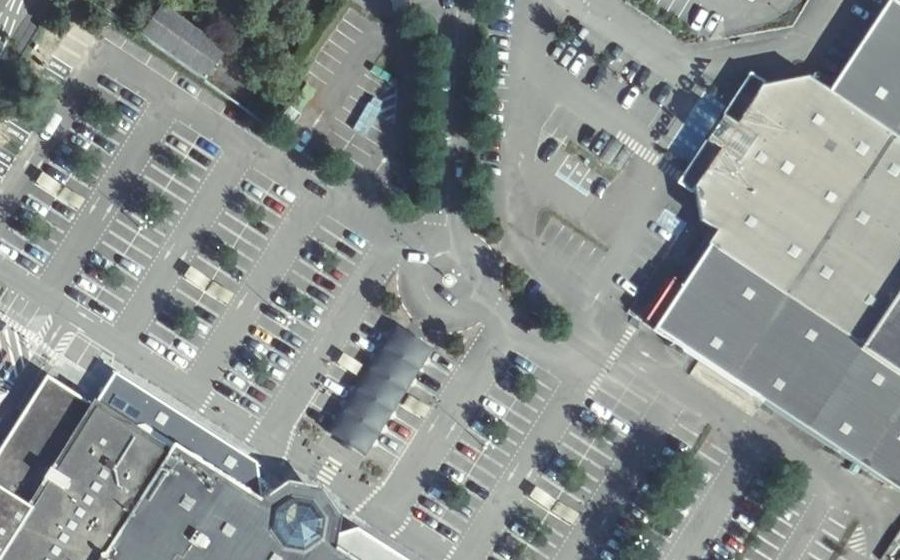 Vue aérienne du Rond-point anonyme n°23004521
