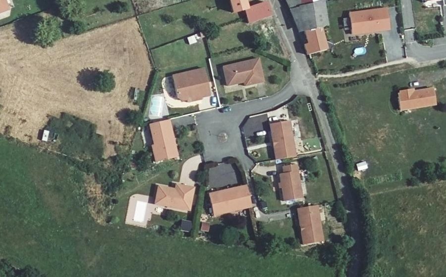 Vue aérienne du Rond-point anonyme n°230113955