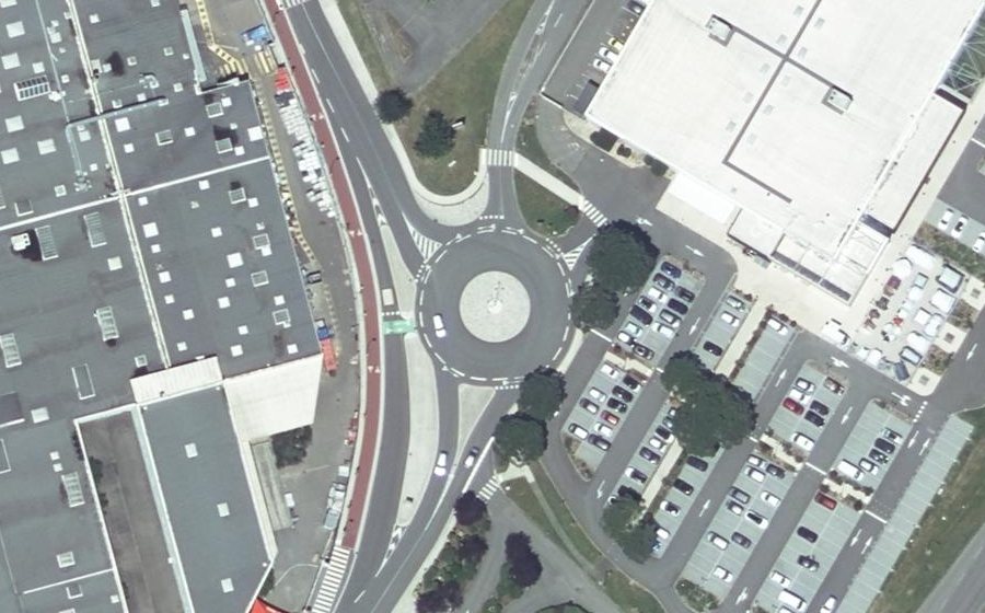 Vue aérienne du Rond-point anonyme n°23025501