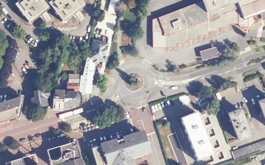 Vue aérienne du Rond-Point Commandant Verlet-Hanus