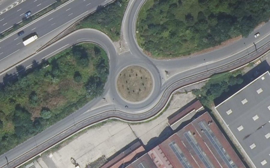 Vue aérienne du Rond-point anonyme n°23027087