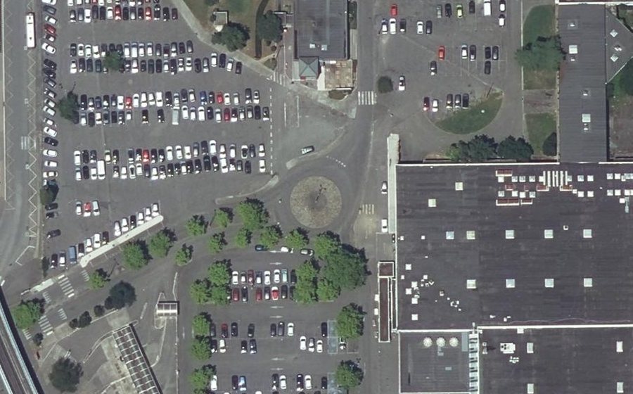 Vue aérienne du Place Édouard Bouillière