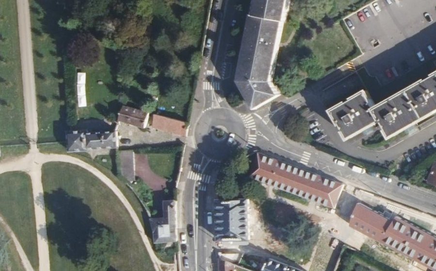 Vue aérienne du Rond-Point du Souvenir Français