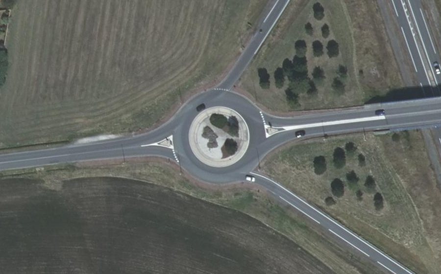 Vue aérienne du Rond-point anonyme n°23032402
