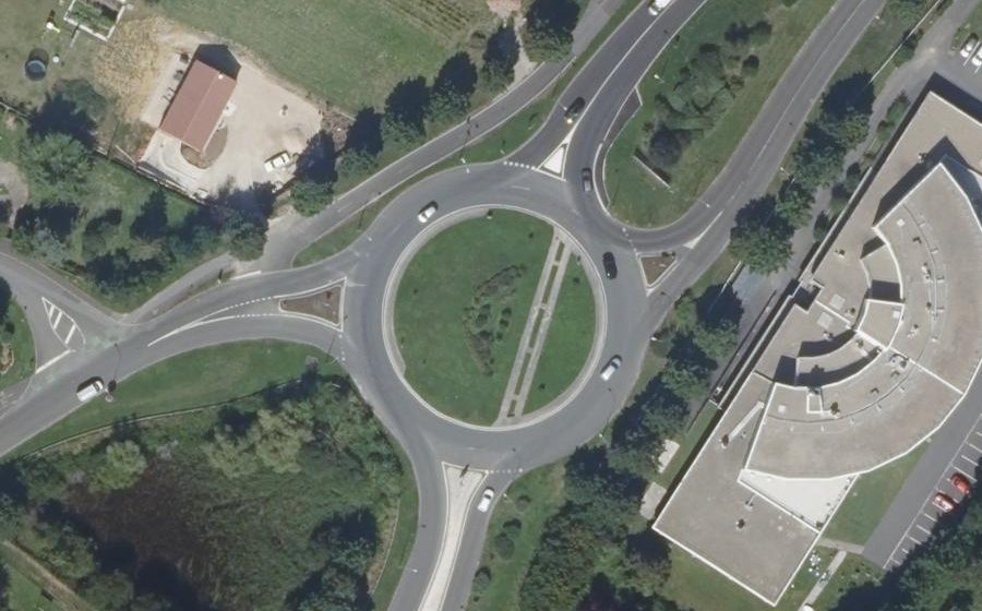 Vue aérienne du Rond-Point des Combattants d'Indochine et des Territoires d'Outre-Mer