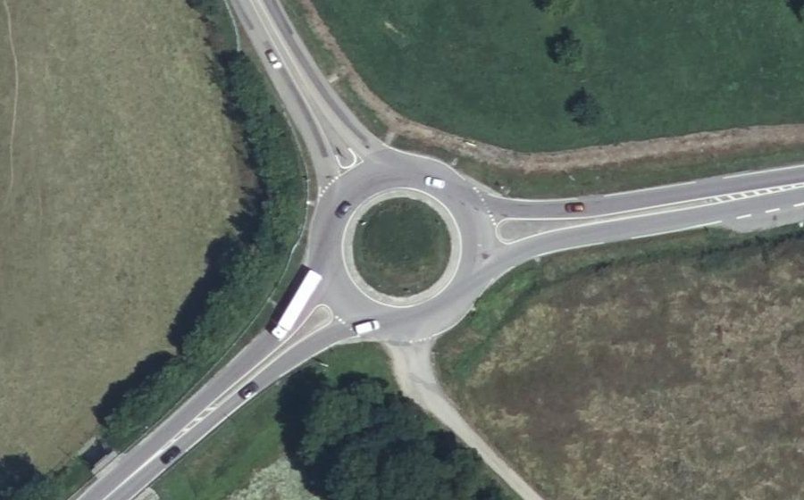 Vue aérienne du Rond-point anonyme n°23058769