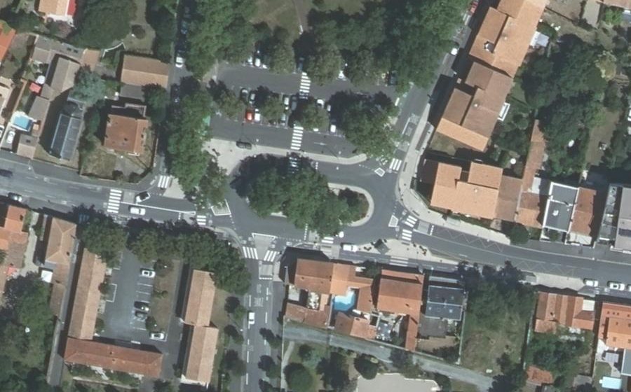 Vue aérienne du Rond-point anonyme n°23062633