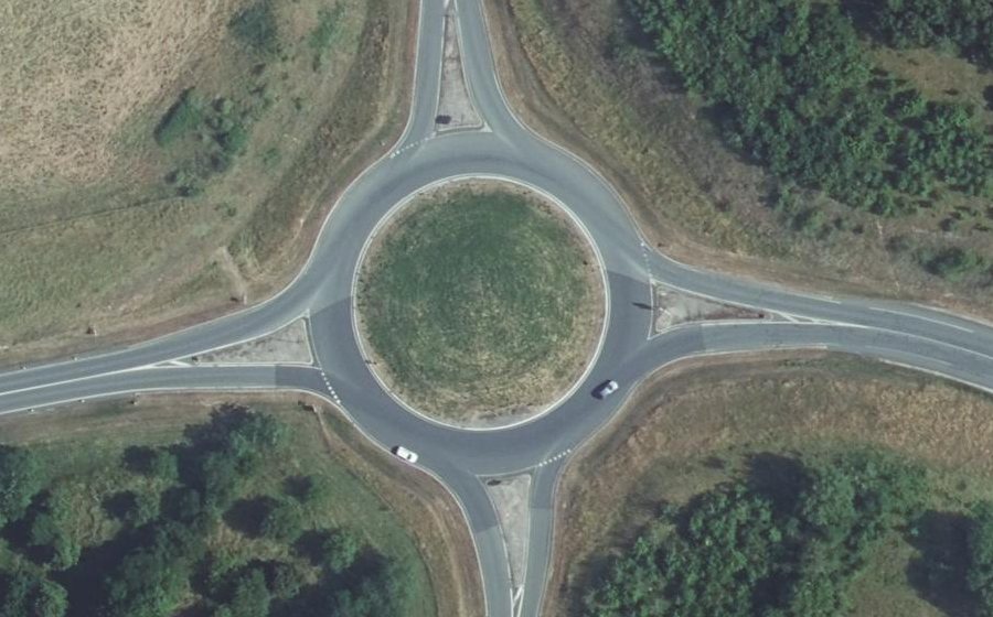 Vue aérienne du Rond-point anonyme n°23085135