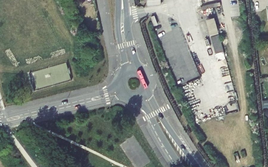 Vue aérienne du Rond-point anonyme n°231190540