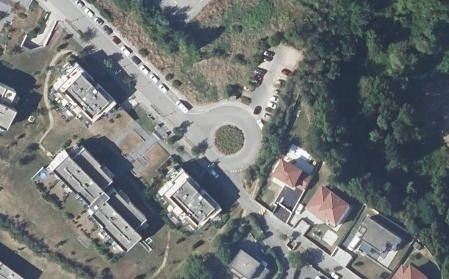 Vue aérienne du Rond-point anonyme n°231221036