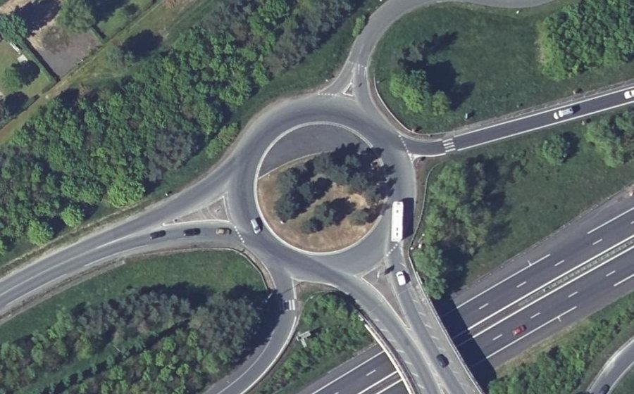 Vue aérienne du Rond-point anonyme n°23133235
