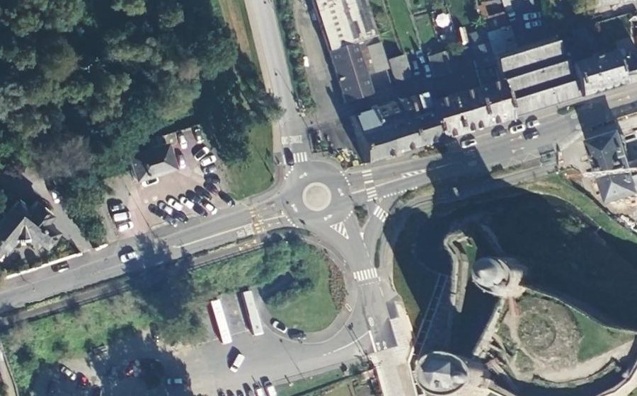 Vue aérienne du Rond-point anonyme n°23155034