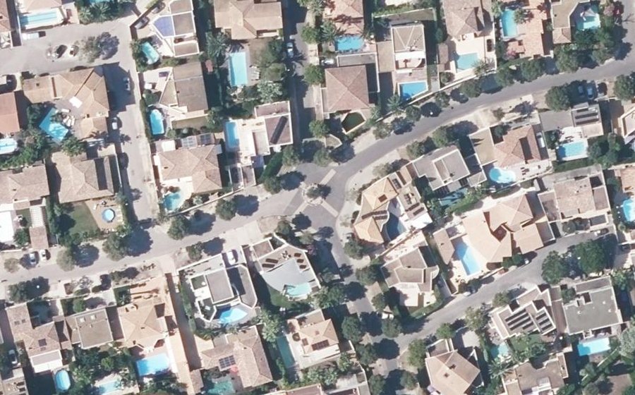 Vue aérienne du Rond-point anonyme n°231691312