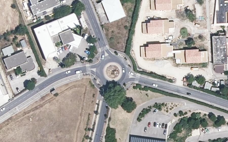 Vue aérienne du Rond-point anonyme n°231719265